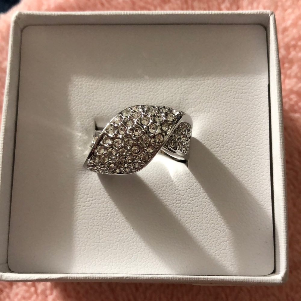 Luxury Wrap🎁🎉HP🎉 Ring
